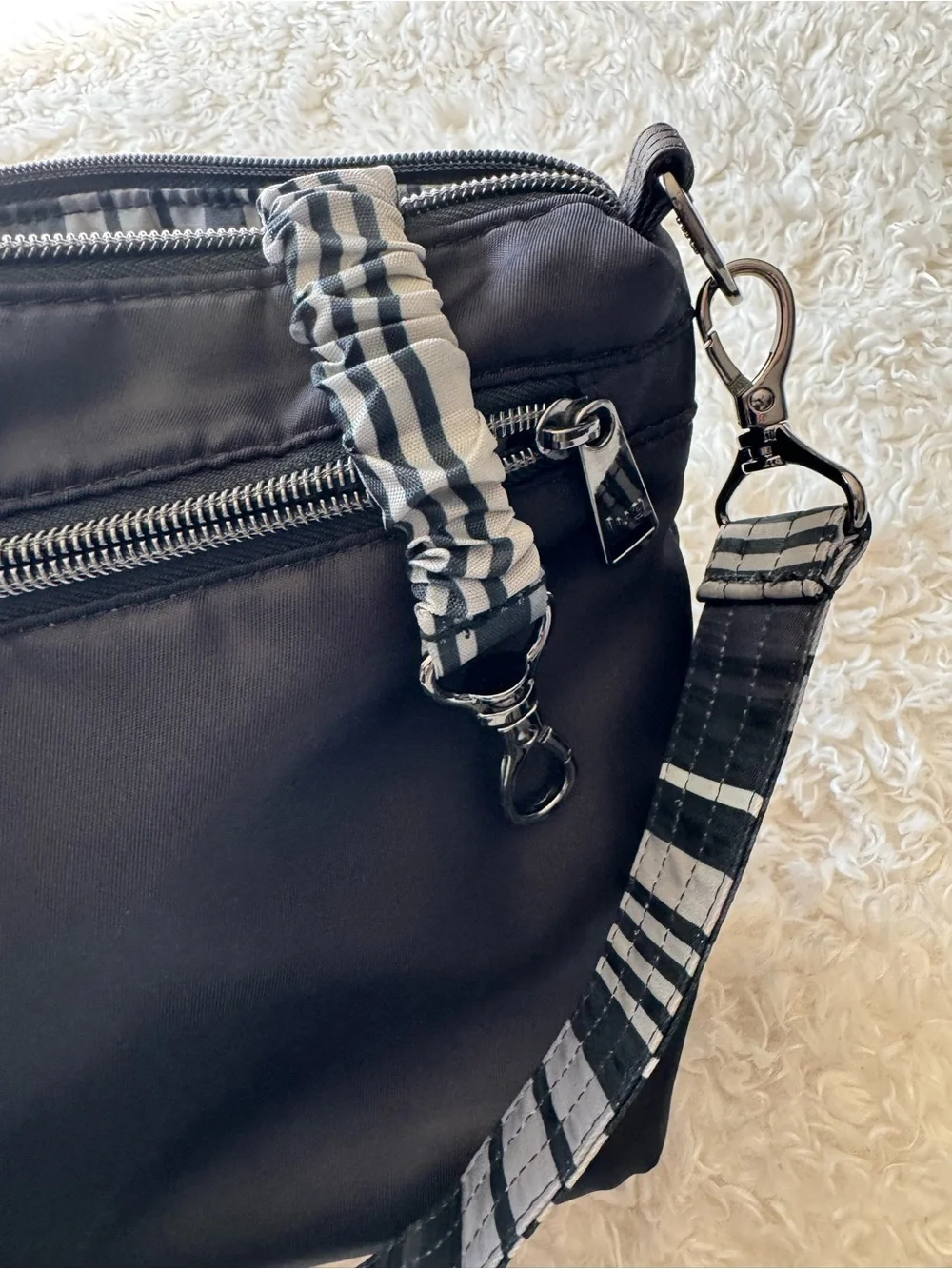 lug flare black